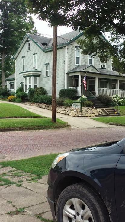 Ottaway Inn Llc Corry Экстерьер фото