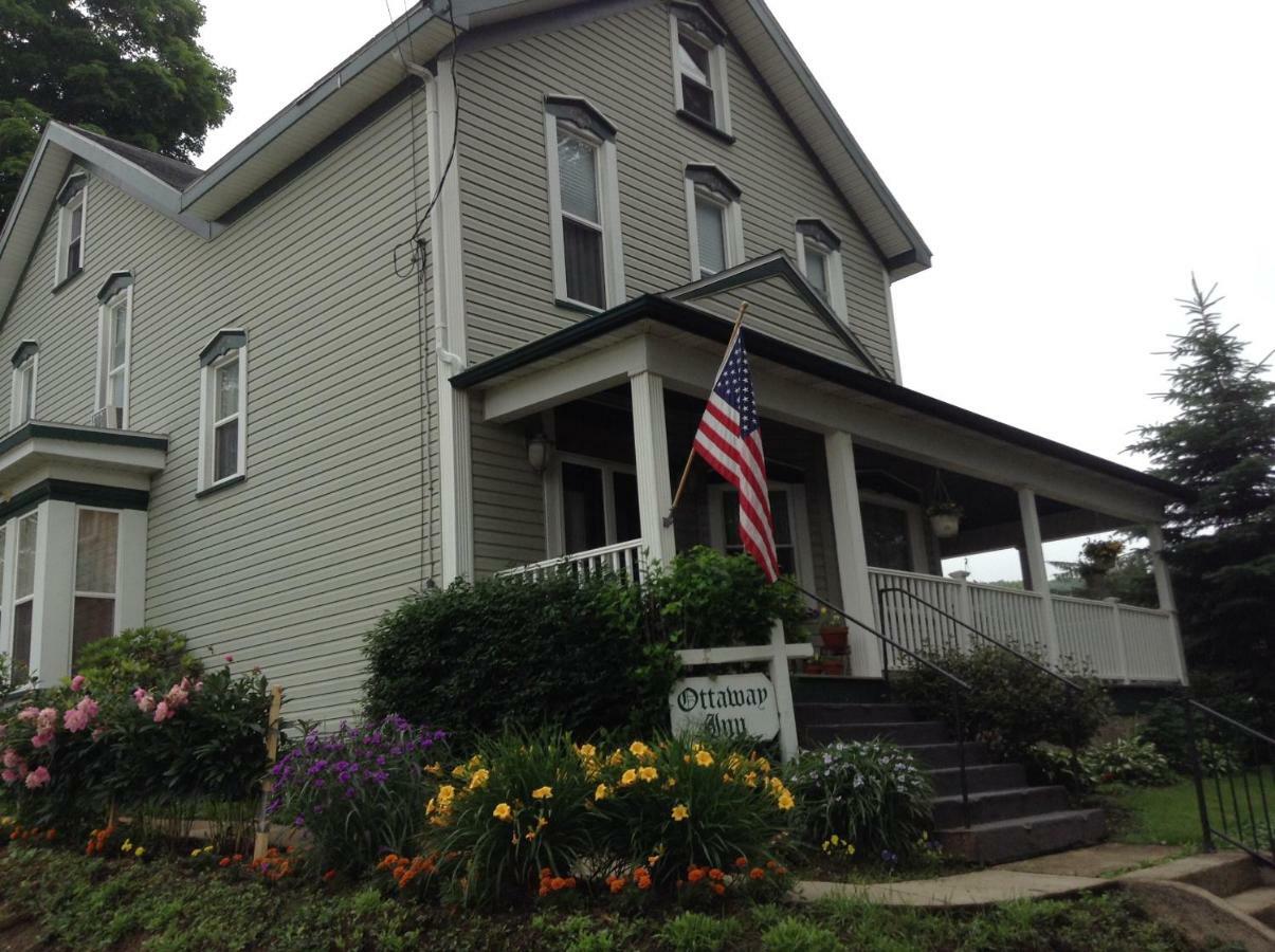 Ottaway Inn Llc Corry Экстерьер фото